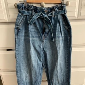 ❌SOLD❌paper bag mom jeans!
